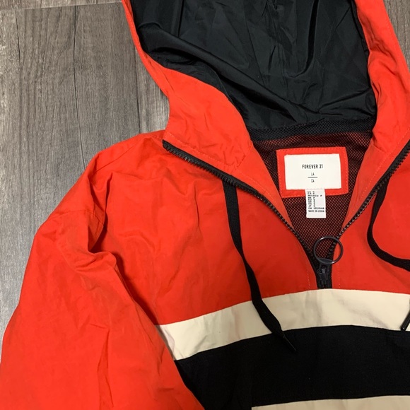 Forever 21 cropped windbreaker - Picture 4 of 5